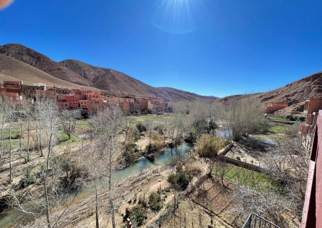 Auberge De La Riviere Du Dades Boumalne Exteriör bild